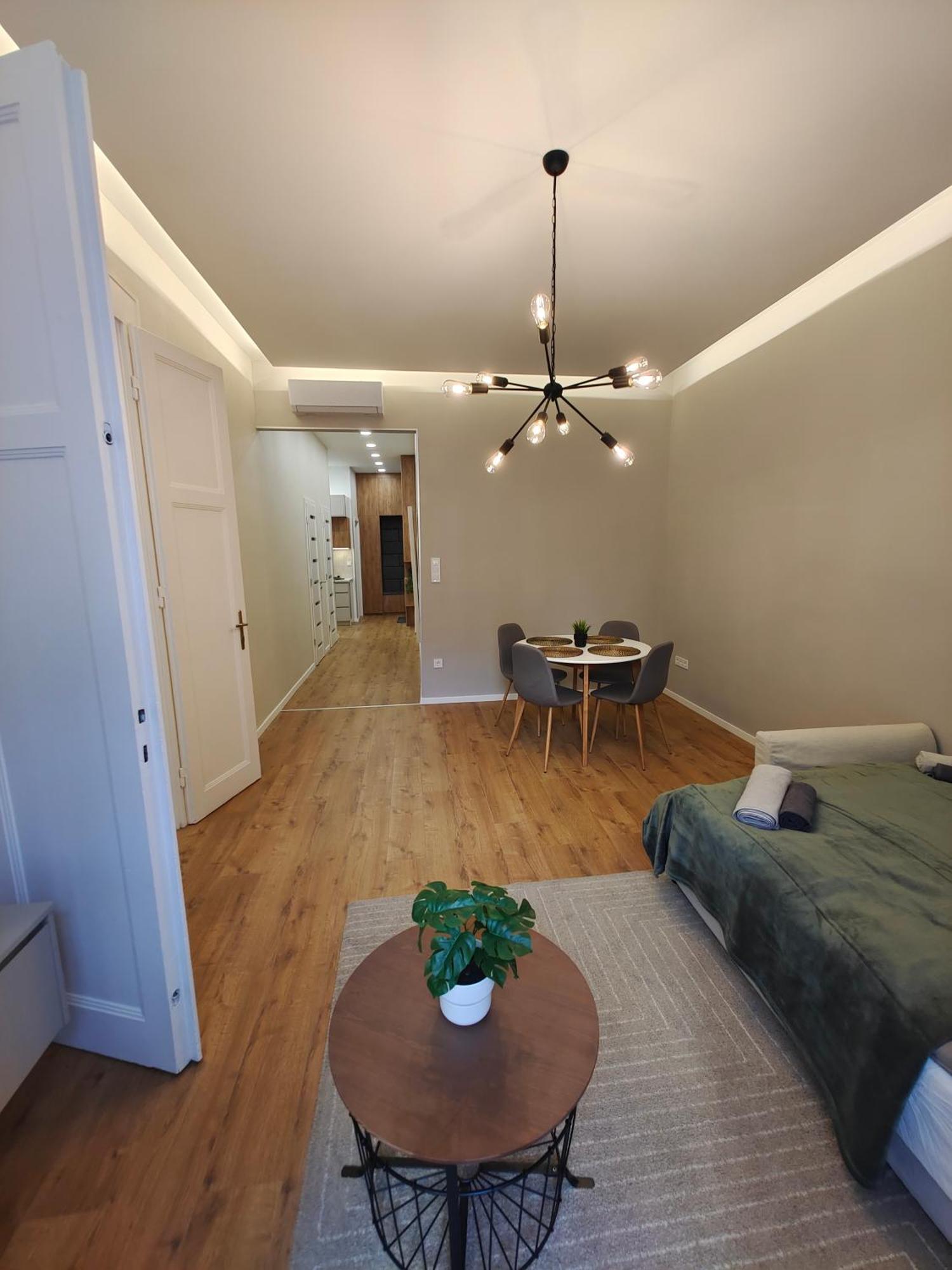City Center 2, Cozy And Modern 2Br In The City Center Budapeşte Dış mekan fotoğraf