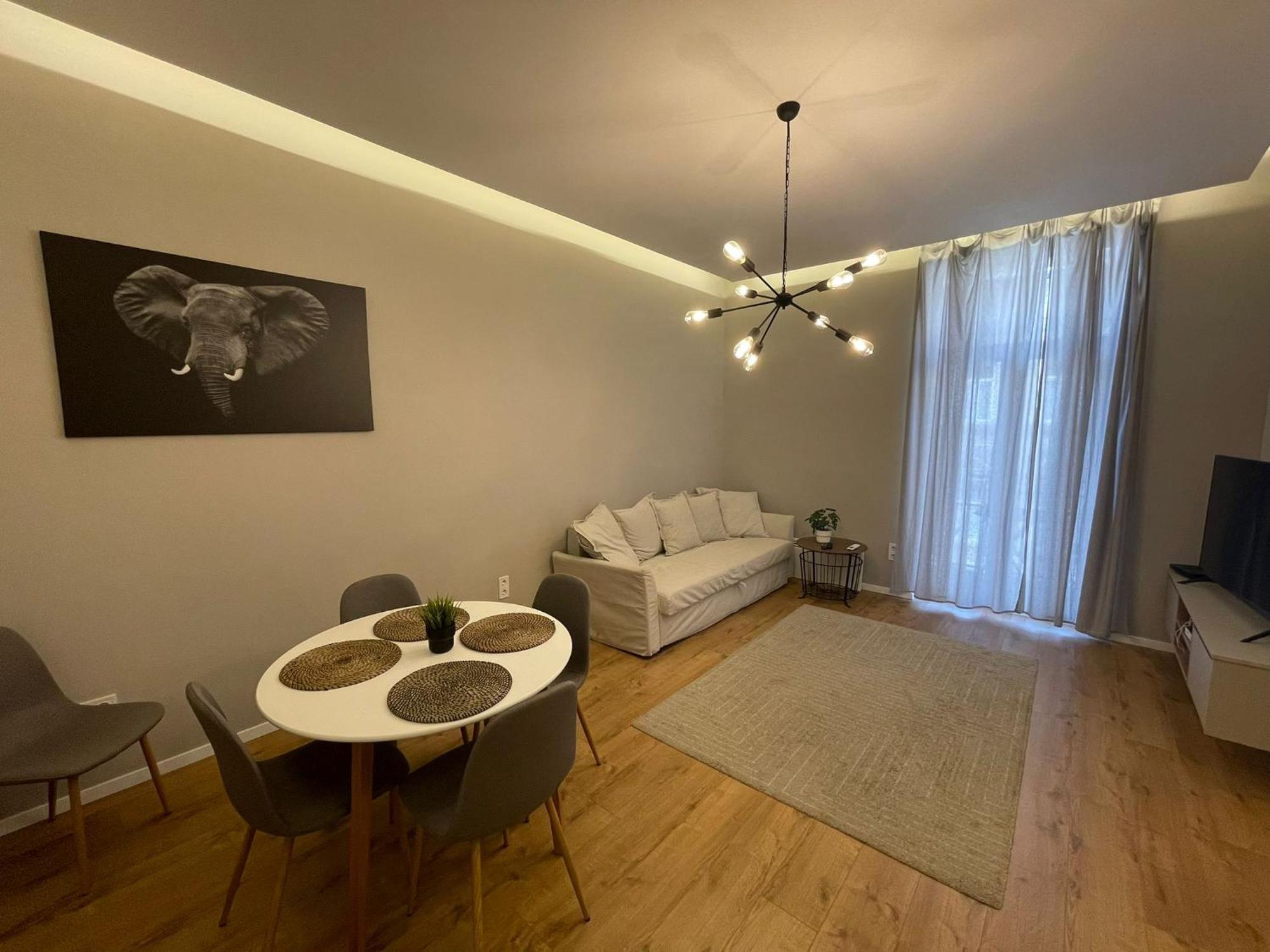 City Center 2, Cozy And Modern 2Br In The City Center Budapeşte Dış mekan fotoğraf